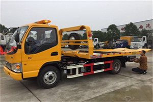 固镇哪里有拖车服务